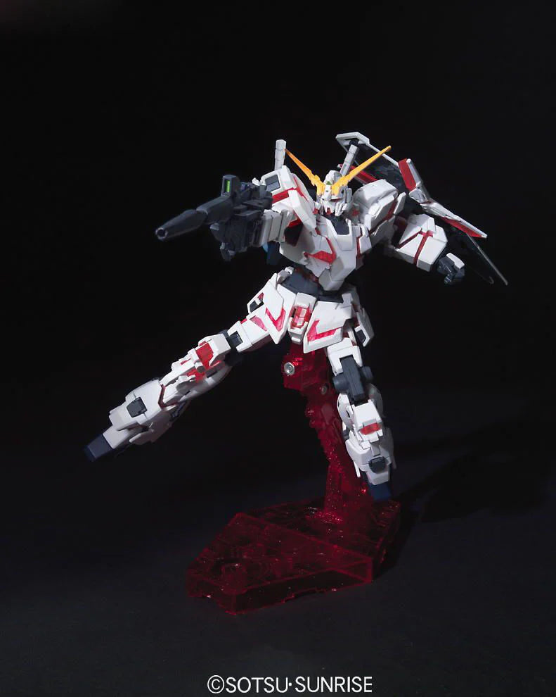 HGUC 1/144 Unicorn Gundam (Destroy Mode)