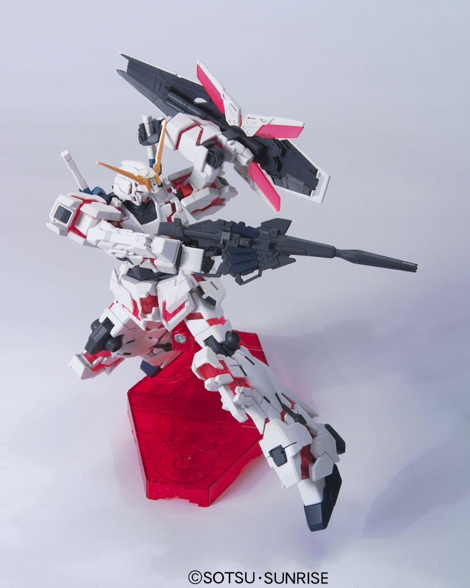 HGUC 1/144 Unicorn Gundam (Destroy Mode)